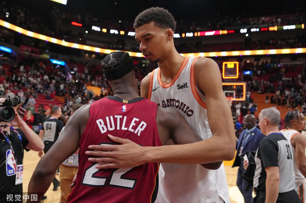 年轻球员在 年轻球员在