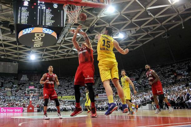 对手防线如 对手防线如